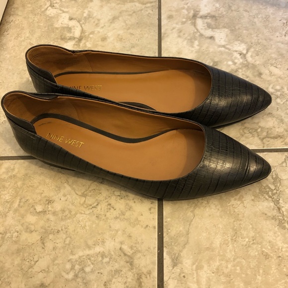 Nine West pointed toe flats - Picture 8 of 8